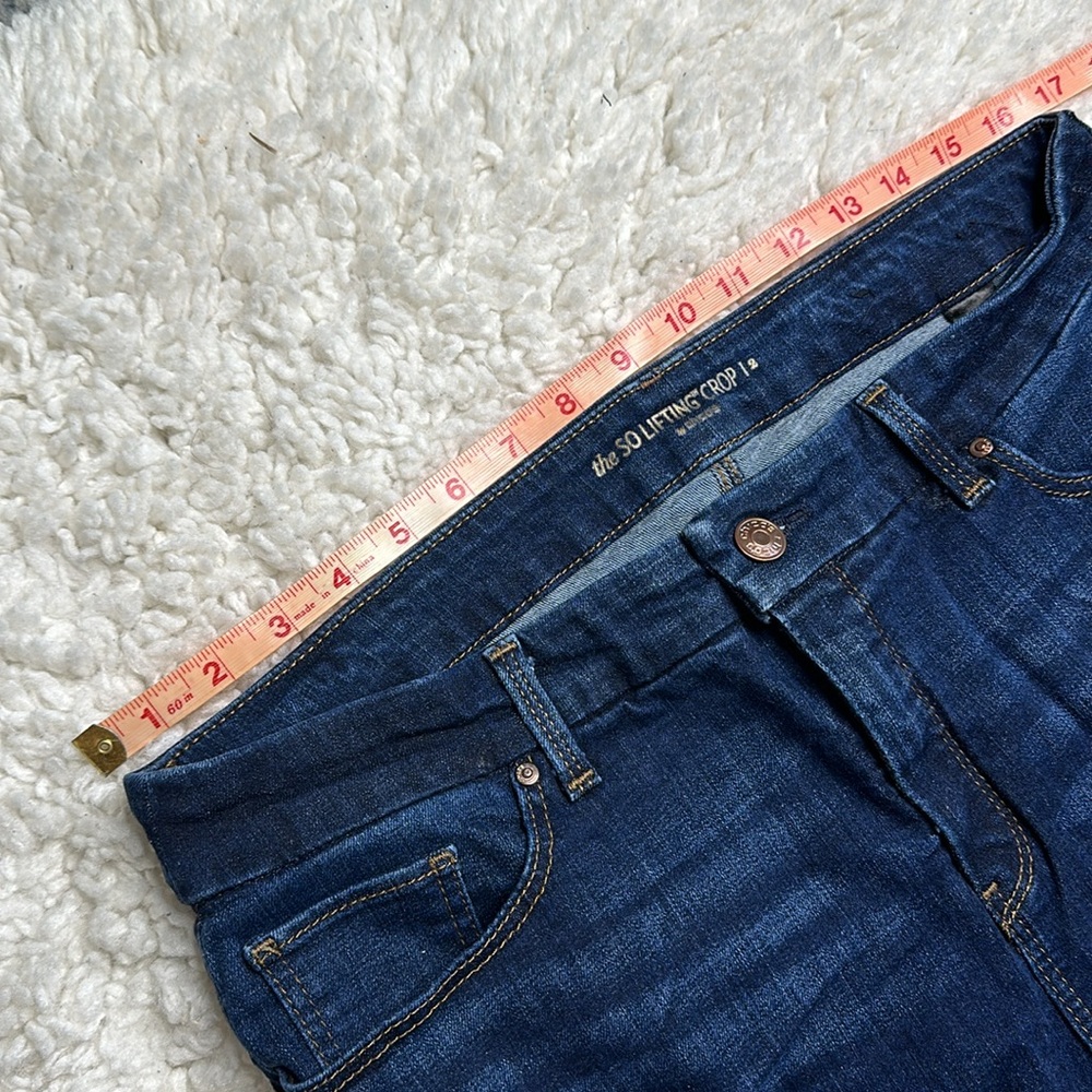 The So Lifting Crop by Chicos Dark Wash Denim Capri Jeans Fitted Casual GG14 - Picture 5 of 9